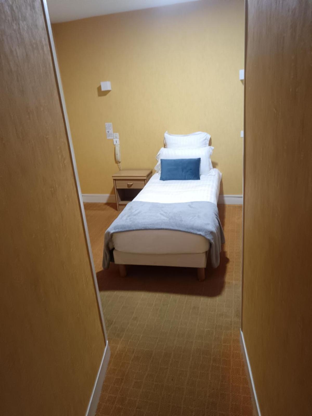 Le Declic Hotel Байо Екстериор снимка
