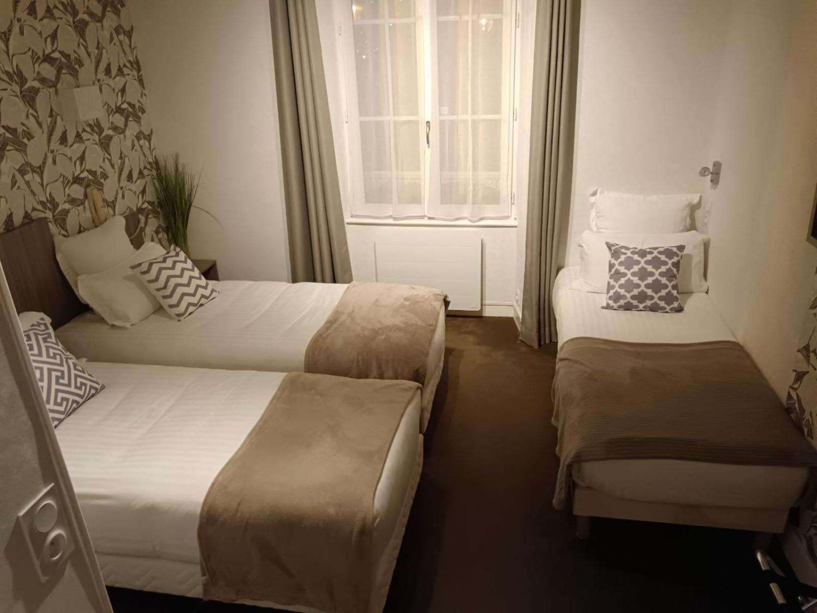Le Declic Hotel Байо Екстериор снимка