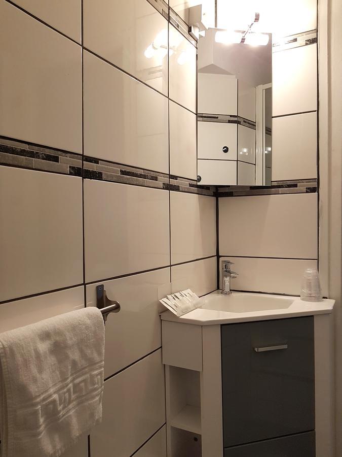 Le Declic Hotel Байо Екстериор снимка